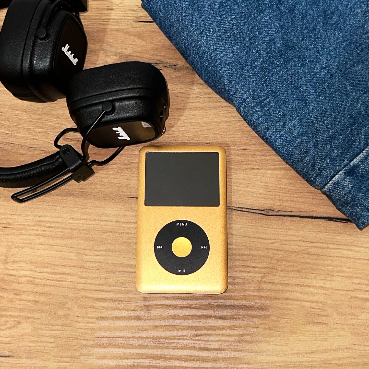 Bluetooth modded iPod Classic 7th Gen Gold upgraded SDXC Personalised Media Player